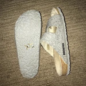 Size 38 gray wool Birkenstock’s